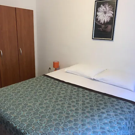 Epidaurus Apartmán *