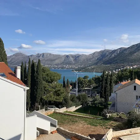 Epidaurus דירה קאבטאט