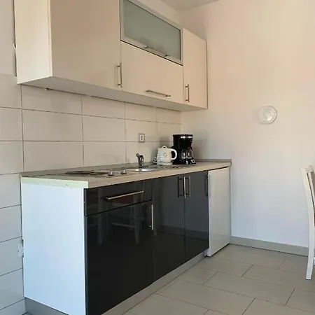 アパート Epidaurus ツァヴタット